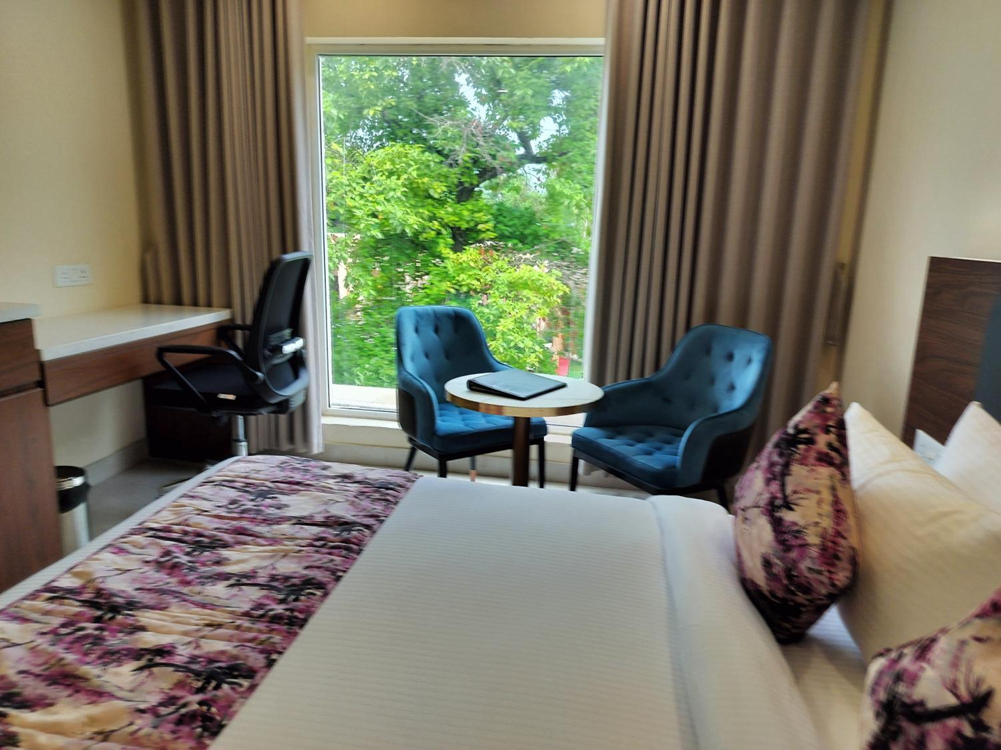 Luxe Opera Nh8 - 7km From Igi Airport Delhi Hotel New Delhi