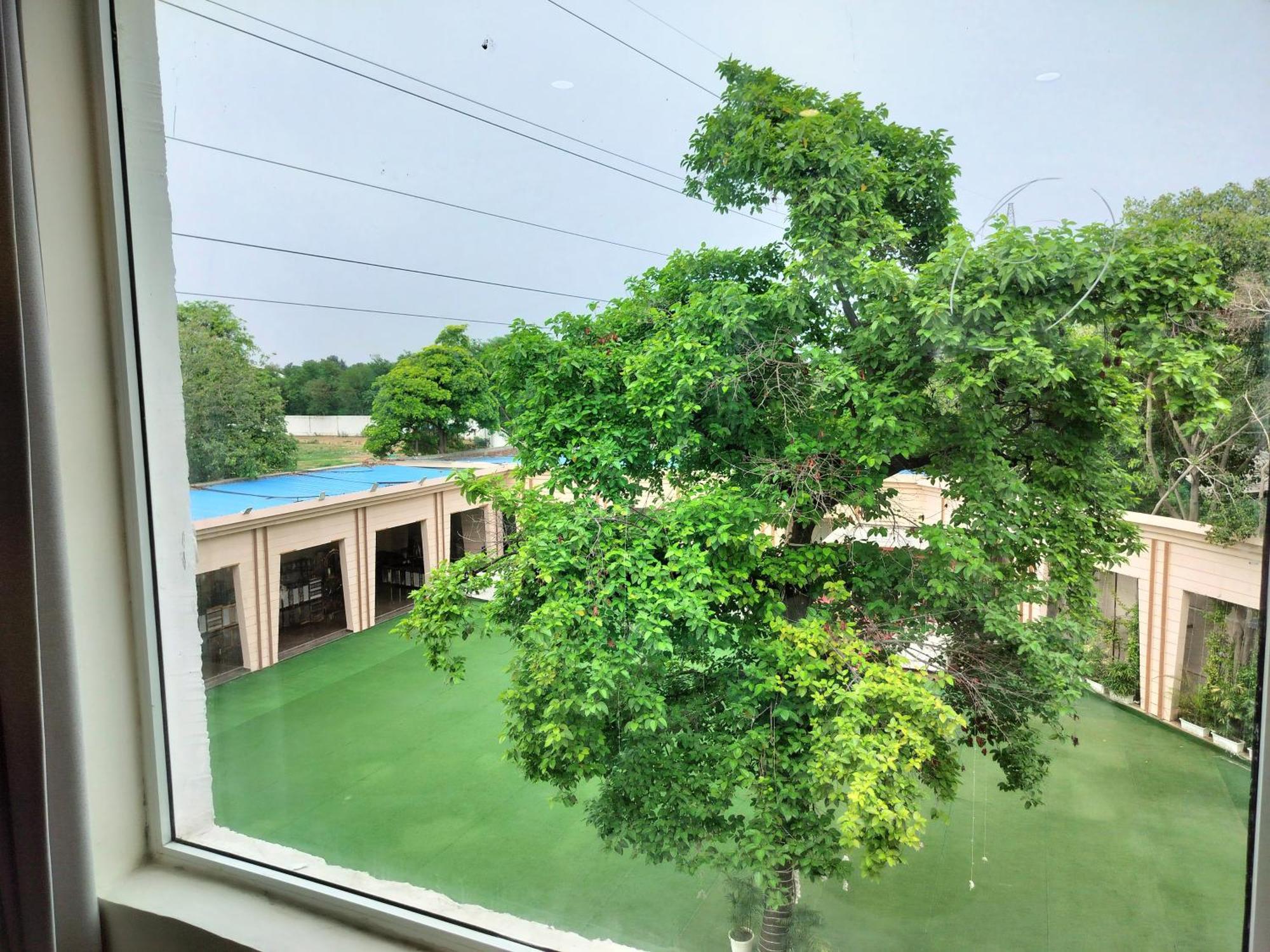 Luxe Opera Nh8 - 7km From Igi Airport Delhi New Delhi